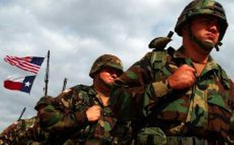Et regiment amerikanske soldater på opgave i Afghanistan. - Foto: AP 