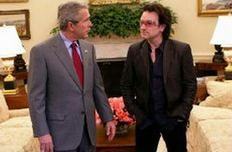 Bush og Bono i Det Hvide Hus. - Foto: AP 
