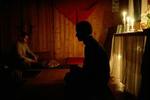 Et stigende antal unge eksperimenterer med stofmisbrug. Afvænningscentre forsøger sig at behandle med træning og meditation. - Arkivfoto: Peter Hove Olesen 