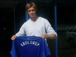 Krøldrup kan endelig trække i trøjen. - Foto: www.everton.com 