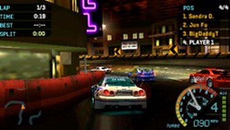 I  Need for Speed Underground Rivals  gælder det om at tune og modificere bilerne selv. I takt med at bilen bliver forbedret, kommer spillets ganske imponerende kørefysik også til orde. 