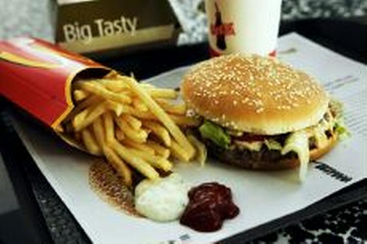 Fremover vil blandt andet fedtindholdet i maden fremgå af McDonalds emballage. - Arkivfoto: David Høgsholt 