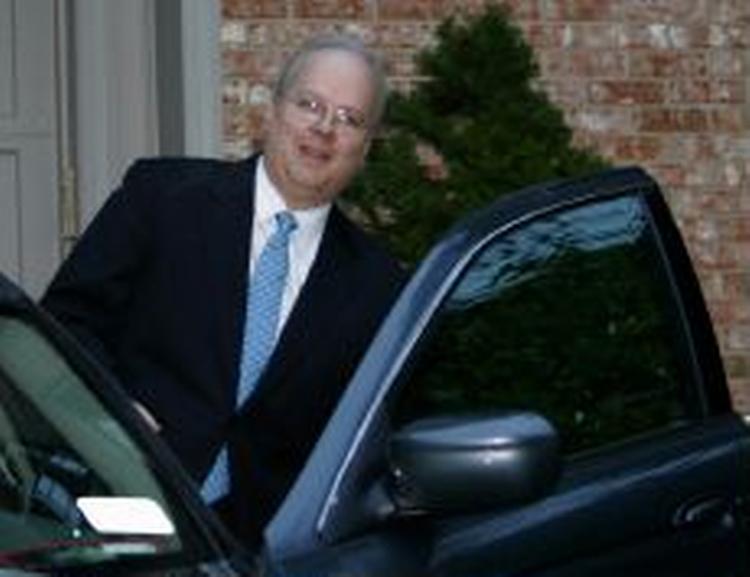 Bush-rådgiveren Rove går fri, mens vicepræsidentens stabschef formentlig bliver sigtet. - Foto: AP 