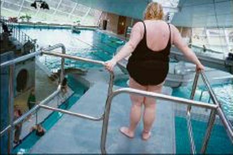 Dårlig kost og alkoholvanerne kan være årsag til ændringen i kvindernes form. - Foto: Toke Hage Dragsbæk 