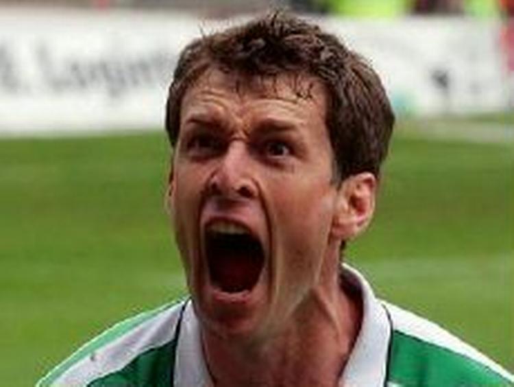 Chris Sutton var mand for to mål i kampen mellem Celtic og Dundee United. - Arkivfoto: AP. 