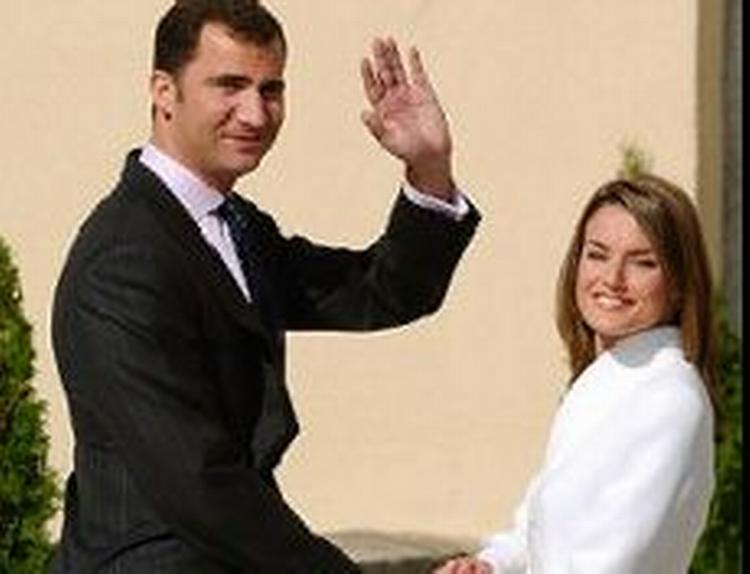 Kronprins Felipe og kronprinsesse Letizia. - Arkivfoto: AP 