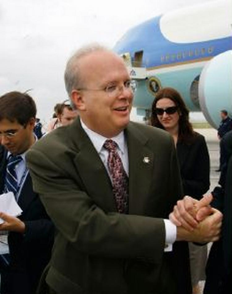 Præsident Bushs toprådgiver, Karl Rove, er ikke tiltalt i Plame-sagen, men Roves rolle efterforskes fortsat. - Foto: AP 