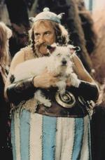 Gerard Depardieu i rollen som Obelix. Næste år er han med i en ny Asterix-film. - Foto: Cinetext 