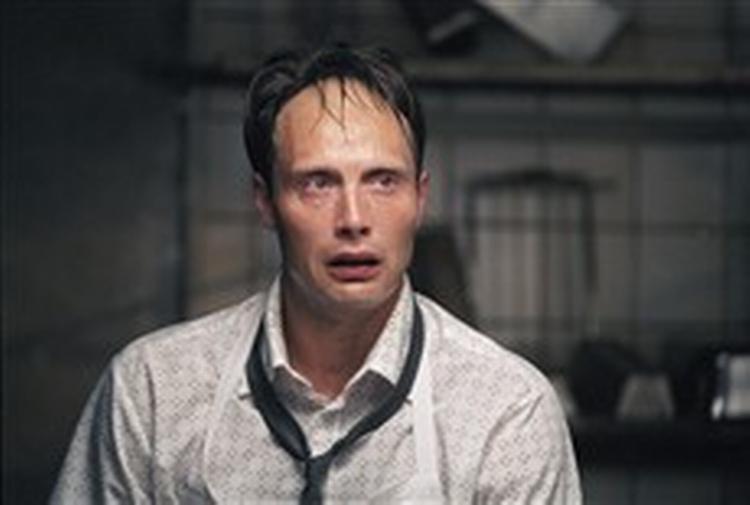 Mads Mikkelsen i Anders Thomas Jensens 'De grønne slagtere', som får tv-premiere på filmkanalens første dag. - Foto: Rolf Konow 