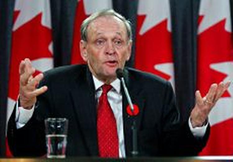 Den tidligere canadiske premierminister Jean Chretien tager i dag afstand fra beskyldninger om storstilet korruption, som en rapport ellers kalder ham medskyldig i. - Foto: AP 