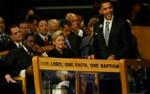 Hillary Rodham Clinton og Barak Obama talte fra prædikestolen i Detroit. - Foto: AP 