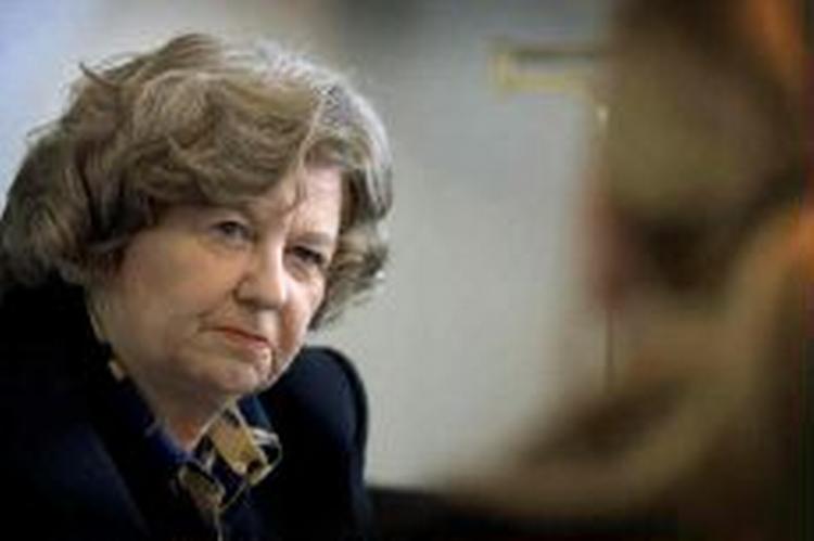 Birthe Rønn Hornbech har sit parti i ryggen, når hun stiller sig skeptisk overfor nogle af de 49 forslag til en ny terrorpakke - Foto: Jens Dresling 