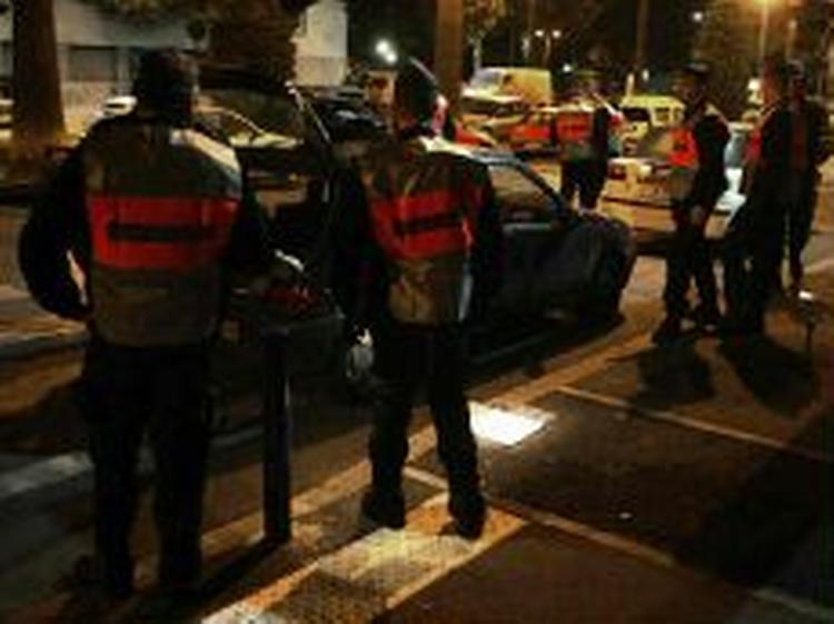 I nat blev to molotovcocktail kastet mod en moské i byen Carpentras - Foto: AP 