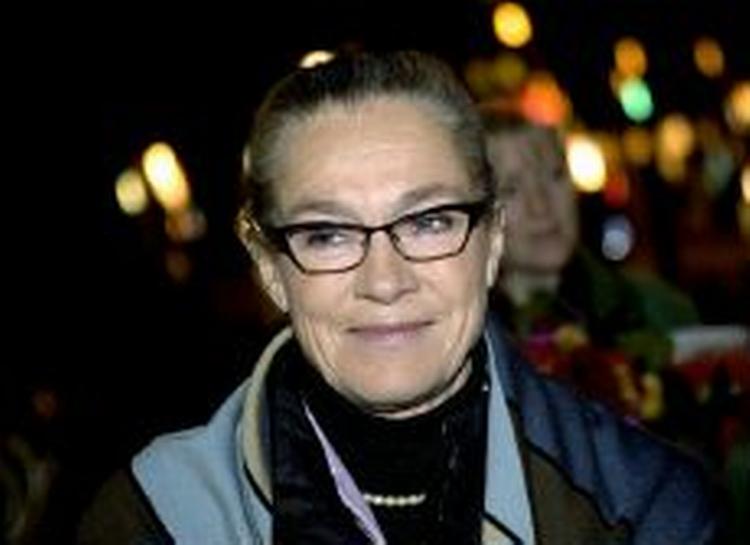 Ritt Bjerregaard på vej til interview i TV2's Go'aften Danmark. - Foto: Thomas Borberg 