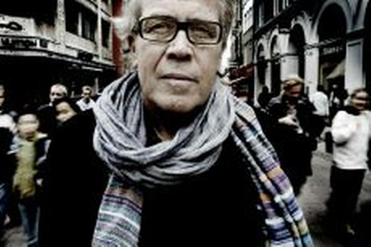 Ny bog om 'Jørgen Leth-sagen'. Leth opholder sig et hemmeligt sted, men den 24. november optræder han i Lille Vega. - Arkivfoto: Linda Johansen 