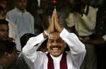 Sri Lankas premierminister Mahinda Rajapakse kan nu kalde sig præsident. Han vandt valget med en snæver margin. - Foto: AP 