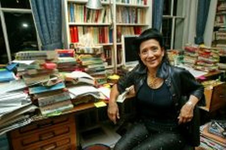 DEN DRÆBTE LÆNGSEL. »Fordi Mao havde magten i 27 år, er kultur blev fordømt i en sådan grad, at folk i vid udstrækning har mistet længslen efter den. Efter at Mao døde, er ødelæggelsen fortsat«, siger Jung Chang.   Foto: Ilpo Musto 