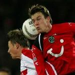 Jon Dahl fightede sig til to mål mod Hannover i søndags. - Foto: AP. 