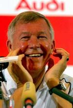 Manchester Uniteds manager Sir Alex Ferguson er ikke slået ud, selv om holdet spillede en uinspireret 0-0-kamp mod Villareal. Ferguson tror på sejr over Benfica og kvalifikation til næste runde i Champions League. - Arkivfoto: AP 