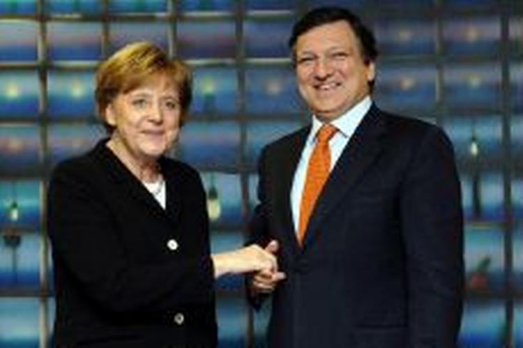 Kansler Merkel har i dag haft møde med EU-kommisionsforman Barroso. - Foto: AP 