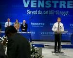 Stående ovationer til Venstres formand på landsmødet. - Foto: Lars Skaaning 