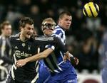Brøndbys Morten Skoubo i nærkamp med Ulrik Laursen og Alexander Aas. - Foto: Ole Frederiksen 