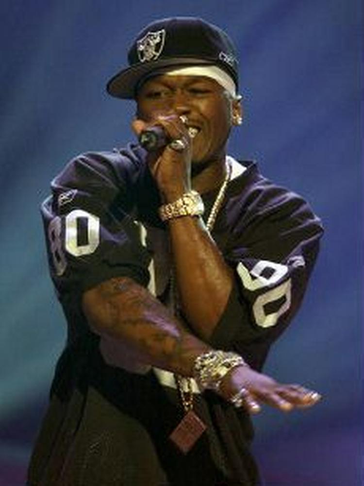 50 Cent   her i sin selvbiografiske film  Get Rich or Die Tryin    har sat de canadiske sind i kog.   Foto: Michael Gibson/APA! 