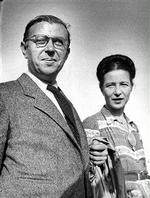 Jean-Paul Sartre og Simone de Beauvoir lod sig ikke binde på mund og hånd, men havde en eksitentialistisk filosofi om at leve i frihed og vælge med ansvar. Men løgnen var åbenbart nødvendig for at holde facaden.   Arkivfoto: Jacob Haarbjerg 