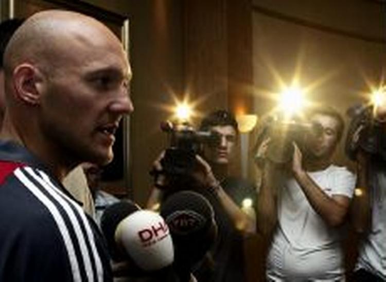 Den hårde hund på Real Madrids midtbane, danskeren Thomas Gravesen, er tilbage i truppen i kampen mod Getafe lørdag efter en skade. - Arkivfoto: AP 