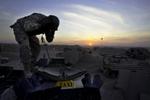 Amerikanerne er under stigende pres i Irak. Også befolkningen i de arabiske lande mener, at indsatsen i Irak har givet mere terror end fred. - Foto: AP 