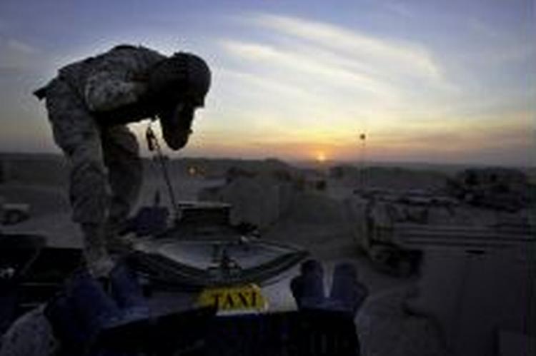 Amerikanerne er under stigende pres i Irak. Også befolkningen i de arabiske lande mener, at indsatsen i Irak har givet mere terror end fred. - Foto: AP 