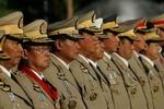 Myanmars regerende generaler er igen kommet i skudlinjen. Juntaen har forlænget demokratiforkæmperen Aung San Suu Kyis husarrest og skal nu stå skoleret for FN. - Arkivfoto: AP 