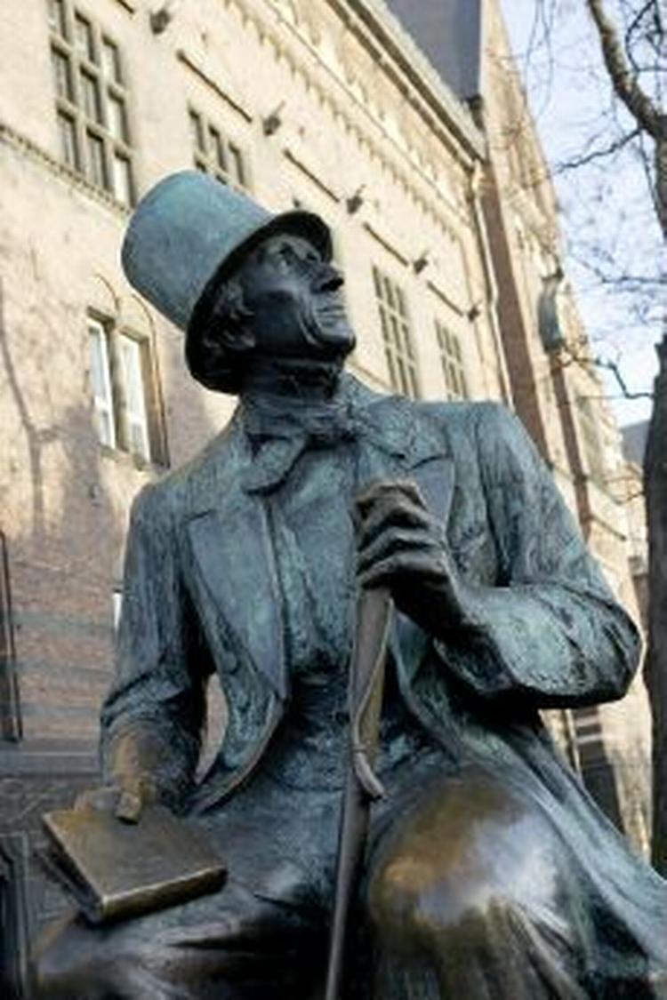 Statuen af H.C. Andersen på Rådhuspladsen i København. - Arkivfoto: Thomas Borberg 