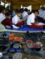 De mange tusinder af forsvundne børn efter tsunamien i Asien er fundet. Og de er næsten alle blevet samlet op af skoler og lokale familier. Og ikke blevet fanget af sexhandlere. - Arkivfoto: AP 