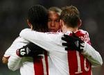 Nigel de Jong (i midten) vil væk fra Ajax. - Arkivfoto: AP. 