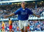 Danske Peter Løvenkrands jubler efter en scoring for Rangers. - Arkivfoto: AP 