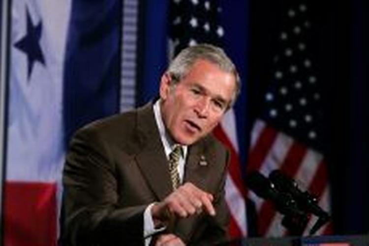 »Præsidenten sender sine bedste hilsner«, hedder det i afslaget fra George W. Bush. - Foto: AP 