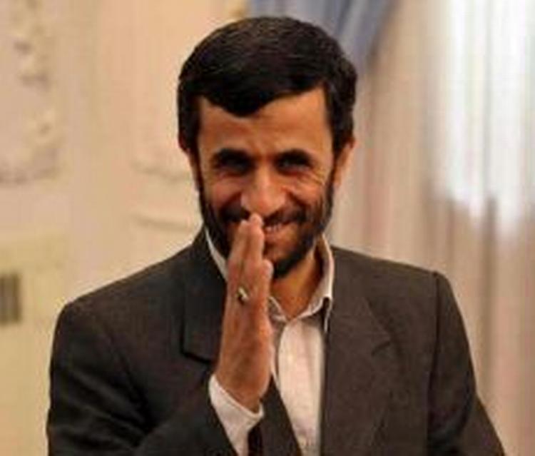 »Den vestlige politik har altid været til fordel for zionist-regimet på bekostning af den islamiske verden«, siger præsident Ahmadinejad. - Foto: AP 