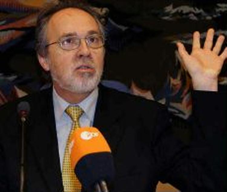 Europarådets rapportør, Dick Marty, kritiserer USA for ikke at ville kommentere anklagerne. - Foto: AP 