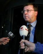 TV2's administrerende direktør, Peter Parbo, står over for en fyring, hvis man skal tro på forlydender. Her forlader han et møde med bestyrelsen for TV 2 - før mødet kom i gang. - Foto: Jens dresling 