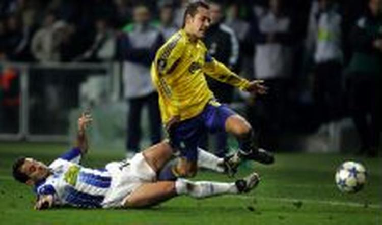 Brøndby skal vinde i aften mod Palermo for at gå videre i UEFA Cuppen. Her et billede fra den uafgjorte kamp mod Espanyol. - Arkivfoto: Jens Dresling 