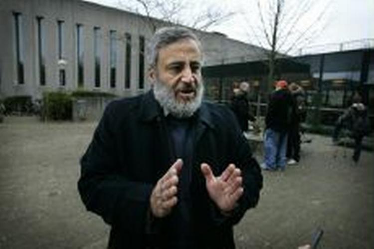 Iman Abu Laban har før været kaldt til forældremøde om sønnens opførsel på Vestre Borgerdyd Gymnasium. Nu er sønnen blevet smidt ud af gymnasiet. - Arkivfoto: Jens Dresling 