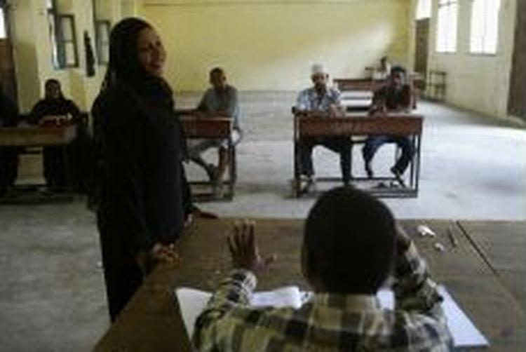 Vælgere registreres på Zanzibar før valget i oktober. Den sidste del af valget i Tanzania er netop afsluttet med sejr til regeringspartiet CCM. - Arkivfoto: AP 