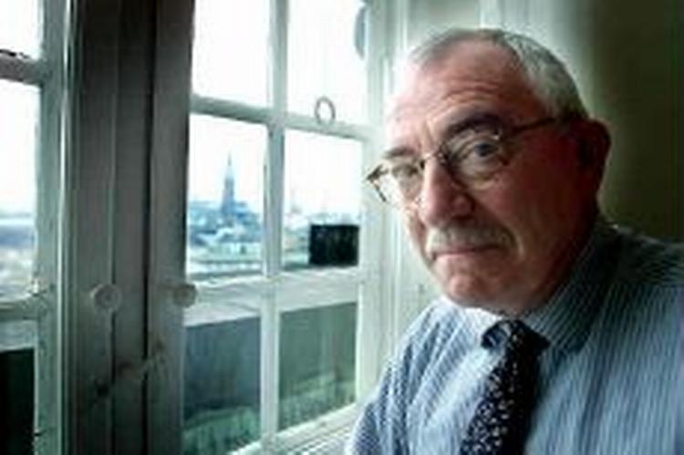 »Sådan et møde kunne være nyttigt - men det kan jo nås endnu«, siger Uffe Ellemann-Jensen. - Foto: Jesper Stormly Hansen 