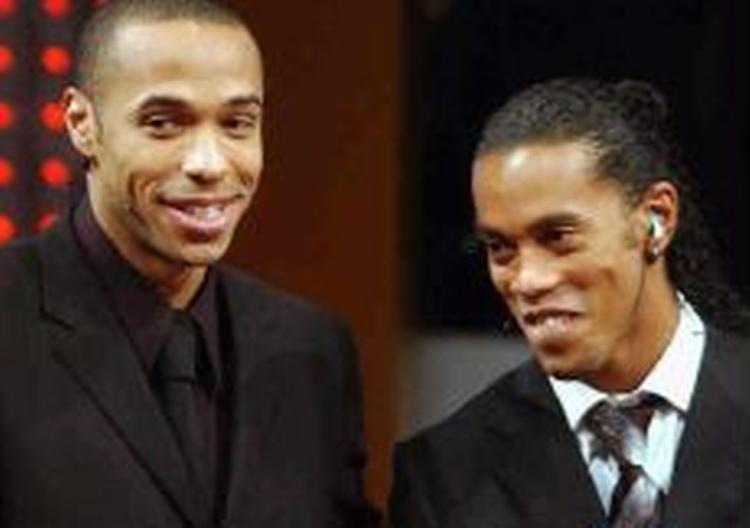 En kommende angrebsduo i Barcelona? Ronaldinho er meget begejstret for den franske angriber og sammenligner ham med sig selv. - Foto: AP 