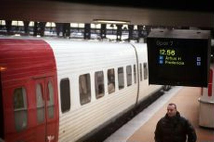 DSB's togpersonale lover, at juletrafikken ikke vil blive ramt af aktioner som den i fredags. - Foto: Jens Dresling 