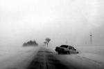Trafikken glider trods pletvis glatte veje. Torsdag venter en kraftig snestorm - Arkivfoto: Kim Nielsen 