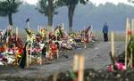 Gravsteder for ofre for gidseltragedien i Beslan. - Arkivfoto: AP 