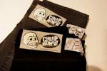 Designeren bag logoet på 'Cheap Mondays' vil have unge til at stille spørgsmålstegn ved kristendommen. - Foto: AP 