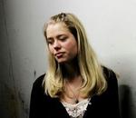 Maria Godsk Christensen begyndte at skære i sig selv, da hun var 14 år. I dag, seks år senere, er hun holdt op og rådgiver andre piger, der har lignende problemer.   Foto: Thomas Borberg 